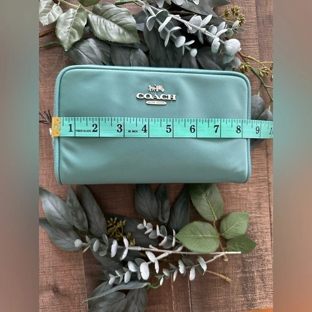 Coach Bag Cosmetic NWT - Picture 6 of 7